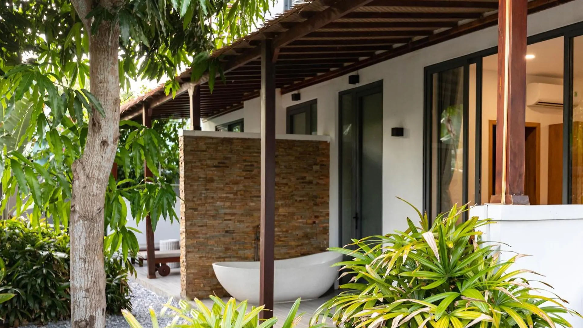 The Watermark Beachside Hotel Χόι Αν