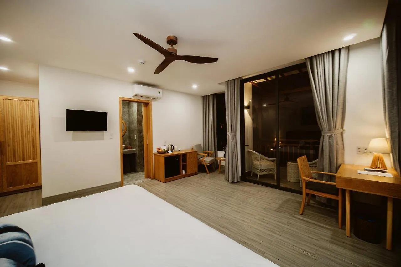 The Watermark Beachside Hotel Χόι Αν